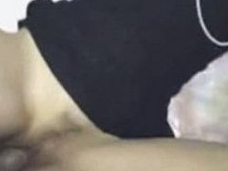 Asian Schoolgirl pertama kalinya Sex Attaching 2