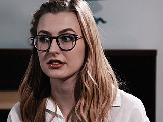 Abile bambino Britney Luce sa come guidare un cazzo correttamente