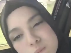 sikensikene tk Turkse turbanli eerste keer kijken naar porno.