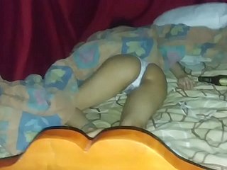 Я делаю его благосклонность просыпаться со сломанной задницей.