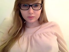 Catalina khỏa thân trên webcam