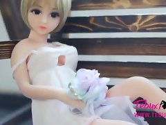Remaja Petite Tow-haired menakjubkan anak patung seks