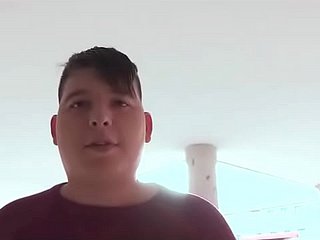 45yo丰满的成熟教学年轻的何塞如何正确操