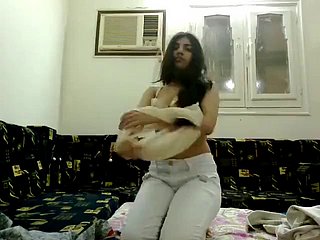 Cutie paquistanesa gosta de sexo no banheiro