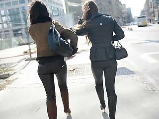 2 Factingroom Teensluts em couro e bootfetish voyeur