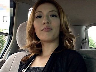 43JO Japanische Milf geht mit Fremden und Ficks für eine neue Gucci -Handtasche nach Hause