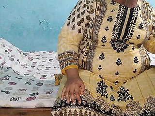 Sąsiad Pakistani Desi Hot Aunty Ki Chudai - Aria Mia (hindi coda cudi)