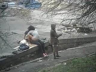 거리에서의 공개 섹스