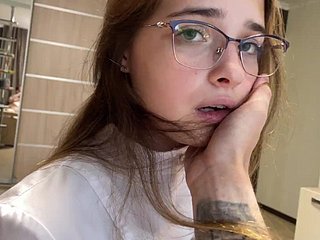 汚い医者はフェラチオで私を癒しました