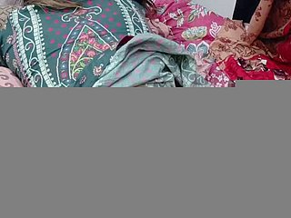 anak tiri saya desi benarkan saya untuk hanya menggosok batang saya pada faraj basah beliau, hanya tidak dimasukkan ke dalam