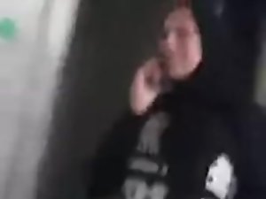 الحجاب بعد fininish العملاء اتفاق جعل مع الآخر