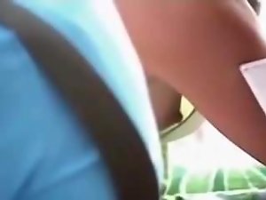 바, 카페에서 Downblouse 측경 큰 젖꼭지