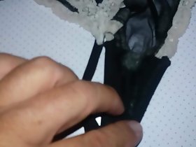 Sujo calcinha blak usado formar meu classmate colombiano.