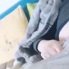 pemuda menghisap kakek