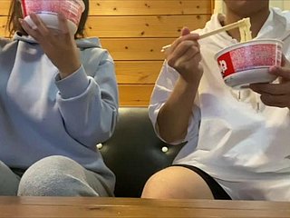 Appuntamento a casa con il fidanzato più in dettaglio: ......