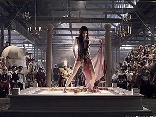 케이트 모란 - 골치우스와 펠리컨 회사