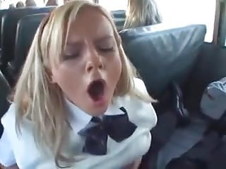 branlettes Asiatiques gilded en autobus scolaire 2