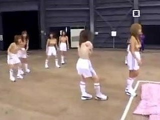Voetbal is interessanter en leuker in Japan-by PACKMANS