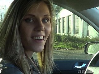 Một ngày với bạn gái czech hài hước