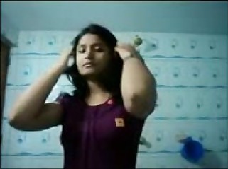 indian girls self shut in bathroom